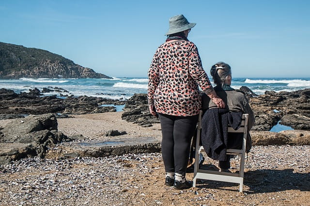Personnes âgées profitant de leur retraite.