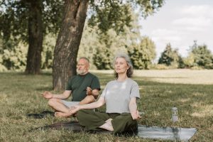 60, 70, 80 ans : le Yoga en maison de retraite