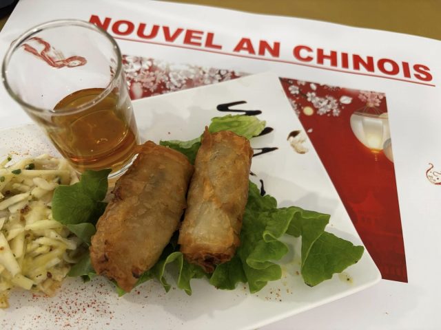 Plat chinois servi en EHPAD.