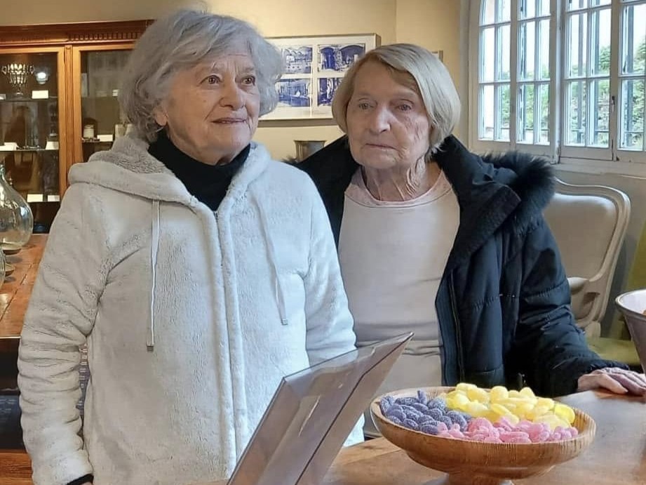 sortie loisirs EHPAD dans une confiserie