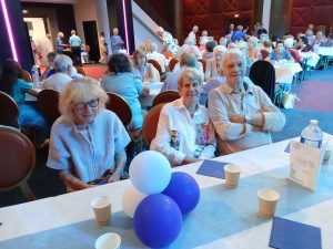 Sortie au thé dansant : musique et convivialité pour nos résidents d’EHPAD du 06